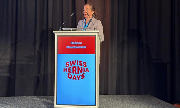 Dr. Debora  Nowakowski beim Swiss Hernia Days 2023